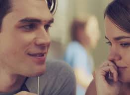 When you want to make sure your children are watching eng. Riverdale Star Kj Apa Spielt In Netflix Liebesfilm The Last Summer Mit Starzip