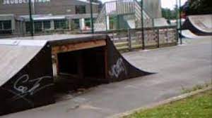 Mobiel skatepark trekt door waregem deerlijknaren tevreden over gemeente 8 op 10 waregemnaren tevreden waregem1. Waregem Skatepark Bmx Skate Youtube