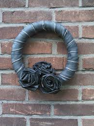 Krans Met Fietsband En Fietsband Rozen Bicycle Innertube Wreath Fietsbanden Knutselen Kransen