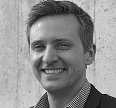 Début de carrière (2001) chez pwc corporate finance. Autorinnen Autoren Tvz