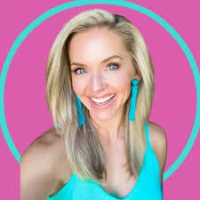 Paige Ewing's Instagram, Twitter & Facebook