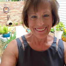 The lobster roll dip is so addicting with pita chips!