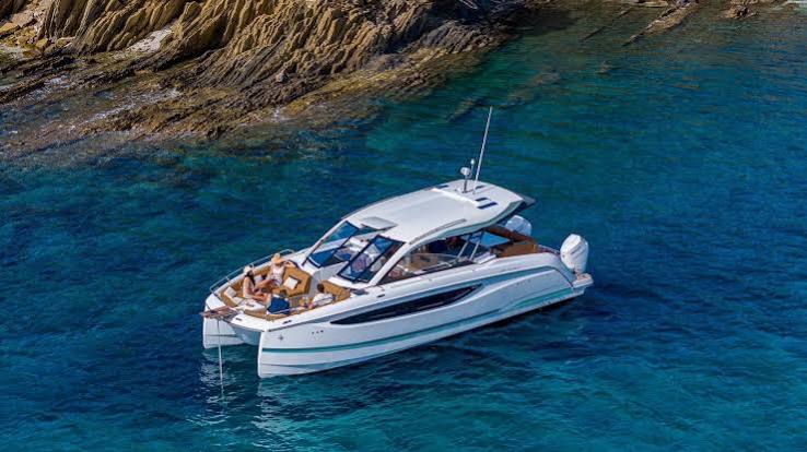 Jeanneau TH38: Boat test of the new power catamaran - Yachting News