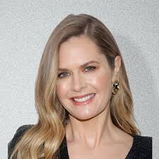 Happy birthday and best wishes to Maggie Lawson 🥳💐🎊🪅🎉🎁🎂 (born:  August 12, 1980) 🌸Christmas in Evergreen: Tidings of Joy (2019) 🌸The  Story of Us (2019) 🌸Christmas Encore (2017) 🌸My Favorite Wedding (2017)  🌸A Lot Like Christmas (2021)