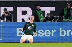 Süße geschichte aus dem hause weghorst: Der Vfb Stuttgart Konnte Sich Gegen Den Vfl Wolfsburg Nicht Durchsetzten Stuttgarter Zeitung