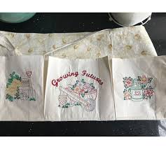Gardening Apron Pockets Annthegran Machine Embroidery Machine Embroidery Patterns Machine Embroidery Garden Embroidery