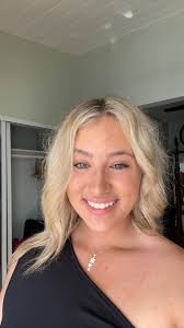 Who is a good blonde specialist in De Soto, Missouri, for balayage and icy  tone?