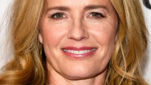 Elisabeth judson shue (born october 6, 1963) is an american actress, best known for her roles in the films the karate kid (1984), adventures in babysitting (1987), cocktail (1988). The Truth About Elisabeth Shue And Ralph Macchio S Relationship