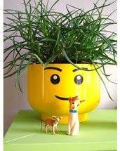 Ikea Ideen Fur Kinder Ein Gelber Blumentopf Von Blumentopf Ein Fur Gelb Gelber Ideen Ikea Kinder Von Lego Organization Lego Room Lego Bedroom
