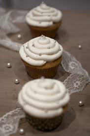 Wedding Cupcakes Perles A La Vanille Esprit Meryl Suissa Recette Cupcakes Vanille Moule Muffin