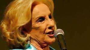 Juana viale se diferenció de mirtha legrand: Mirtha Legrand No Vuelve A La Television El Proximo Fin De Semana Espectaculo El Intransigente