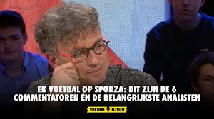 Ook in belgië kunnen ze er wat van, rond favoriet in voetbaluitspraken was rik de saedeleer, sportjournalist en voetbalcommentator. Ek Voetbal Op Sporza Dit Zijn De 6 Commentatoren En De Belangrijkste Analisten In De Studio Voetbalflitsen Be Het Leukste En Opvallendste Voetbalnieuws