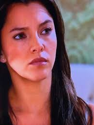 Why is this aurora lying to camila dat luna is vida ?