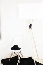 Hey everyone, as i promised when i reach 100k views on my first yarn lamp shade, here is the final lamp in the trilogy. Diy This Tripod Lamp Ikea Hack Style Kristi Murphy Diy Blog