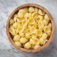 The chart below shows how much cooked pasta is produced from 8 ounces of dry pasta for four servings. Ounces To Cups A Guide To Estimating Pasta Yield Kitchn