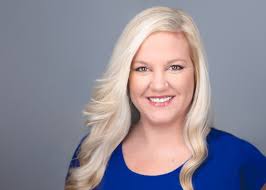 Headshot Client Testimonial Professional Headahot Session with Alma B Photo  Client : Sandy Tharp Video by @greenbugmedia