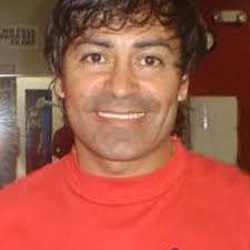 Stream Luis Noya music