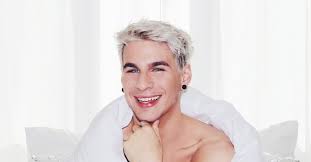 His passion for hairstyling came naturally to him as his father was also a hairstylist. Instinct Chats To Brad Mondo The Newest Youtube Sensation And All Around Hottie Instinct Magazine