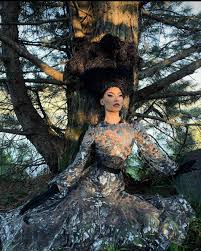 Bhldn fame & partners charlotte lace sz 10. Miss Fame Being The Supermodel That She Is Rupaulsdragrace