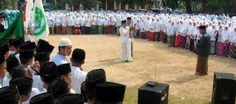 Pimpinan ponpes buntet cirebon kh adib rofiuddin izza menanggapi keputusan pemerintah membubarkan fpi. Info Terbaru Kisaran Biaya Pondok Pesantren Buntet Cirebon Daftar Harga Tarif