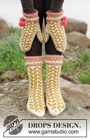 Waterfall braid megan and liz on style. Hokey Pokey Drops 173 42 Free Knitting Patterns By Drops Design