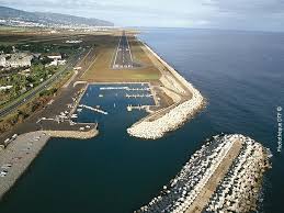 Saint Denis Roland Garros Airport Airport City Skyline General Aviation