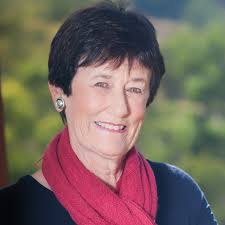 Paula Stevenson's Instagram, Twitter & Facebook