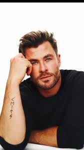 Respuesta a @robertaraschi1979 el bello #thor 😉🥰 #chrishemsworth  #chrishemsworthedit #thorragnarok #thorloveandthunder #avengers #marvel