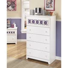 Your little princess will adore the girly details that adorn this nightstand. Signature Design By Ashley Furniture Zayley 2 Drawer Nightstand In White Home Garden Nightstands