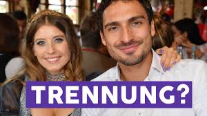 Feuerte die gerüchte um eine trennung immer weiter an. Haben Sich Mats Hummels Und Cathy Getrennt Youtube