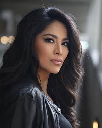 Jessica Perez's Instagram, Twitter & Facebook