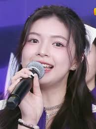 Qiao Yi Yu and Elyn Chuang Asia Team