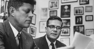 Theodore Sorensen, top JFK aide, dies at 82