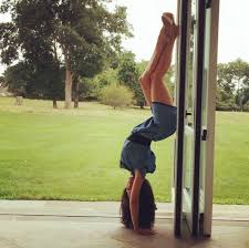 Похожие запросы для hilaria baldwin yoga videos. Hilaria Baldwin Yoga In Allen Lebenslagen Gala De