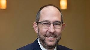 Danielle Hinson's Instagram, Twitter & Facebook