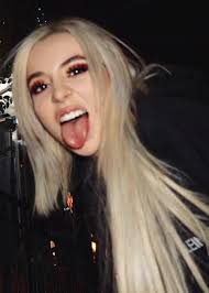 Ava Max Height Weight Age Boyfriend Family Facts Biography