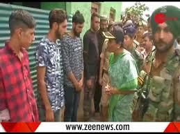 Defence minister nirmala seetharaman exclusive videos | celebrity homes. Defence Minister Nirmala Sitharaman Meets The Family Of Sepoy Aurangzeb In J K S Poonch Youtube