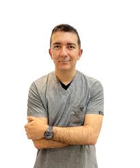 Dr. Andrés Felipe Villa Zapata: especialista en Traumatología y Ortopedia  en Medellín