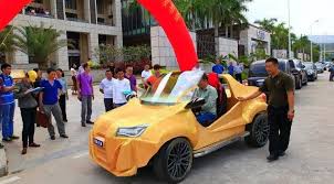 Motorul era pornit prin rotirea manuală a unei. China A Fabricat Prima Masina Din Lume Cu Ajutorul Unei Imprimante 3d