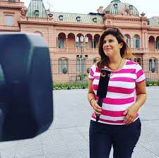 El periodista diego brancatelli tuvo que ser internado de urgencia en el sanatorio de la trinidad de palermo por un cuadro de neumonía bilateral producto de la infección por coronavirus. La Mujer De Diego Brancatelli Hablo De La Dura Situacion Que Vivio En Un Shopping Junto Al Periodista Son Pobres De Alma Infobae