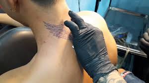 Hình xăm thiên thần hay được các bạn trẻ lựa chọn bởi hình thù bắt mắt và mang ý nghĩa chở che cho chủ nhân hình xăm. Tattoo Ä'anh Hinh Mini Ä'oi Canh Thien Tháº§n Cach Ä'i Net Xuyen Viá»‡t Youtube