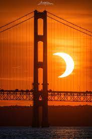 The mackinac bridge connects michigan's upper and lower peninsulas. Trevor Mahlmann On Twitter Holy Moly Incredible View Of The Annular Solar Eclipse Rising Behind The Mighty Mackinac Bridge In Michigan Just Now Https T Co Fht9frup54 Https T Co Z690egoszi
