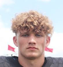 Floyd Hewitt's Instagram, Twitter & Facebook