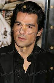 Erol sander fand wahre liebe, nachdem er sich getrennt hatte? Photos And Pictures Erol Sander Arriving At A Screening Of Alexander At The Walter Reade Theater In New York City On 11 22 2004 Photo By Henry Mcgee Globe Photos Inc 2004