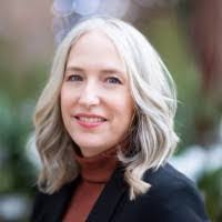 Lisa Degroot's Instagram, Twitter & Facebook