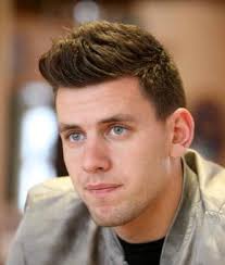 Ádám szalai, hongrie n'a jamais été le meilleur buteur d'une ligue, mais il a fait partie de la liste des meilleurs buteurs dans bundesliga 2012/2013, championnat d'europe 2016 et bundesliga 2016/2017. Adam Szalai Of Headbands And Heartbreak