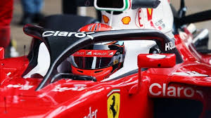 Es handelt sich dabei um einen titanbügel von etwa sieben kilogramm gewicht, der ringförmig über den kopf des. Formel 1 Kimi Raikkonen Testet Das Halo System Im Ferrari