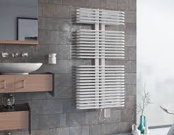 Betrieb über zentralheizung, fernwärme, elektrisch oder im mischbetrieb. Badheizkorper 1700 X 450 Mm 1143 Watt Bad Design Heizung