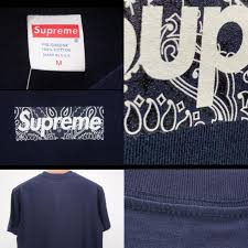 Beware that new batches of fakes have gotten very close to authentic, making it much the next most notorious flaw on this supreme box logo hoodie legit check guide is what we call horizontal lines. Supreme Bandana Bogo Tee Legit Check Supreme And Everybody