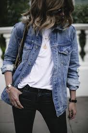 Black And Blue Denim Jacket Emma Hill Wears Grlfrnd Oversized Denim Jacket White T Shirt Black Skinny Jeans Gold Jewe Blue Denim Jacket Outfit Denim Street Style Oversized Denim Jacket